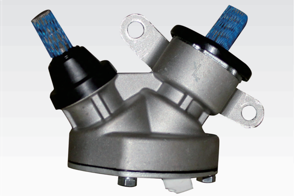 換向器總成如何預(yù)防漏油問(wèn)題？